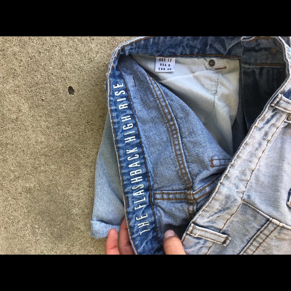 High Rise Shorts - Picture 3 of 3